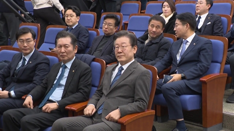 민주당 의총서 공천 논란 성토...이재명 "참고하겠다"