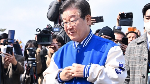 이재명, '2찍' 발언 사과 "부적절"...與 "개딸 아버지"