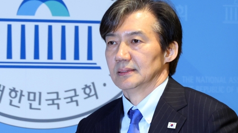 조국 "1호 법안은 '한동훈 특검법'...검사 출신 예외 없다"