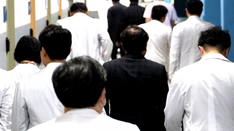 "제자 보호한다며 사직 결정한 교수님들, 환자 보호할 마음은 없으신지요" [Y녹취록]