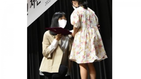 "LG家 장녀 구연경 대표, 미공개정보 이용 주식 취득" 의혹 제기