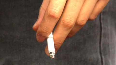 흡연, 복부 비만에도 영향..."내장 지방 증가시켜"