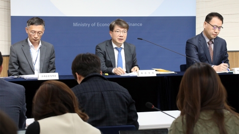 내년 예산안도 '건전재정'...R&D·저출산·의료엔 중점 투자