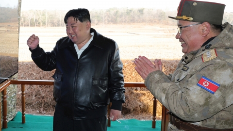 "북, 우크라전으로 '대박'...러시아산 연료·물자 계속 넘쳐"