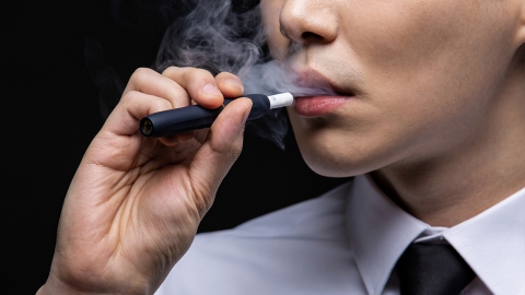 "전자담배, 심부전 위험 19% 높여...금연 도구로 사용하지 말아야"