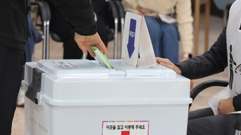 22대 총선 잠정 투표율 67%...32년 만에 최고치