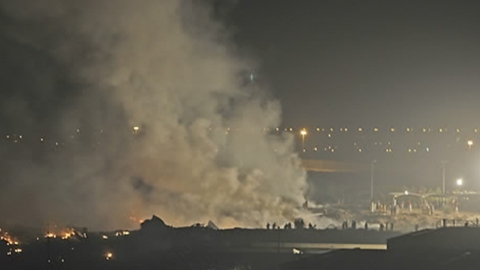 기내 반입한 보조배터리서 연기 '아찔'...과거 사고 재조명