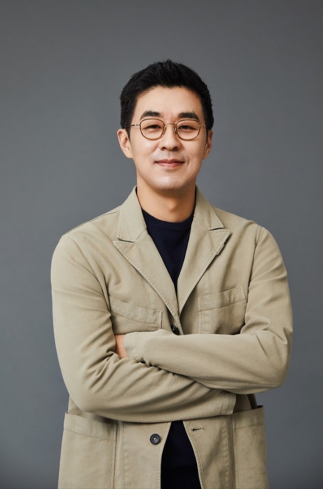 박지원 하이브 CEO, 민희진과의 갈등 언급 “심려 끼쳐 죄송”