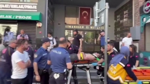 이스탄불 \'불법 증축\' 아파트 와르르…1명 사망 8명 부상