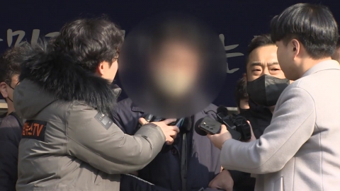 "민주주의 파괴 시도"…이재명 습격범 징역 15년 선고
