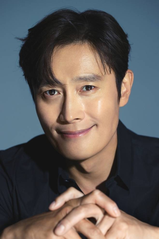 이병헌, 데뷔 30주년 박진영 위해 '딴따라 JYP' 내레이션