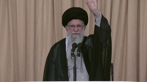 Khamenei Appears in Public "Justifiable Attacks"... "Stronger Retaliation for Retaliation"