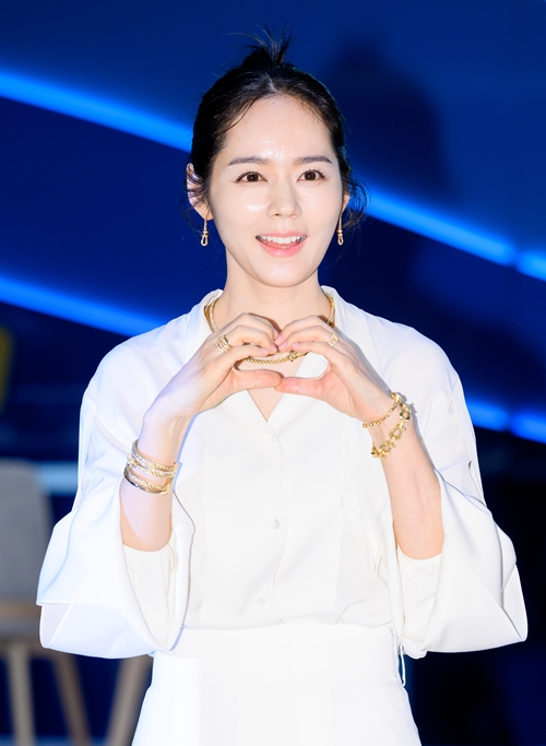 "I don't catch the kids"...Han Ga-in Explains '14-Hour Academy Riding'