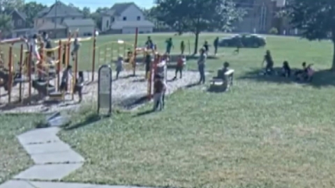 [Video] A driver who rushed to the playground...a ten-year-old boy