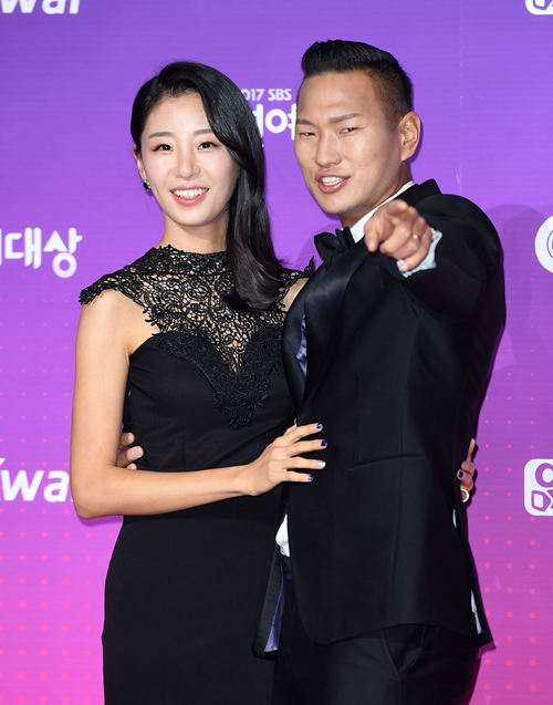 Jeong Dae-se's wife, Myung Seo-hyun, said, "Before marriage, my mother-in-law will manage living expenses."Confession of conflict between high and low.