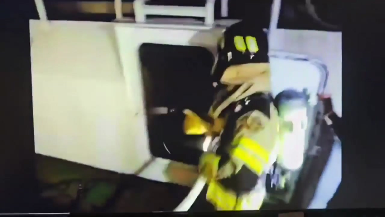 Goheung Oenarodo Sea Tugboat Fire...No one's hurt.