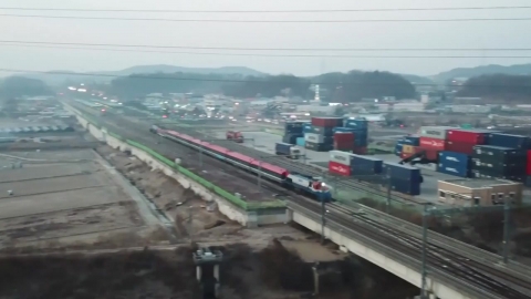 Inter-Korean land road cut off completely...I think it's going to be a fortress.