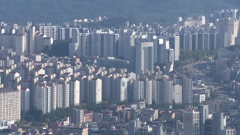 오름세 '주춤'…서울·전국 집값 상승폭 10개월 만에 축소