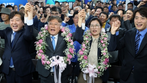  Re-election of Yeonggwang-gun, Jeollanam-do, Democratic Party candidate Jang Sae-il is elected.