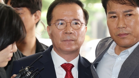 Former Seoul Metropolitan Police Agency Commissioner Kim Kwang-ho is innocent of the first trial.