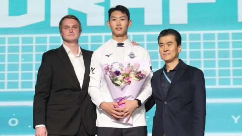 Korean Air named Kim Kwan-woo as the No. 1 overall pick.