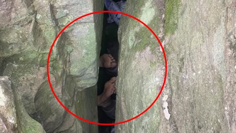 Australian woman trapped upside down in a rock while picking up her phone...seven hours of fear