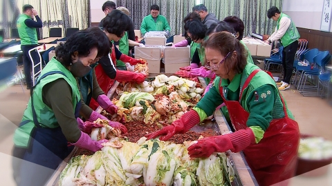 "The price of kimchi that soared"...Sharing volunteers and free school cafeterias are also burdened.