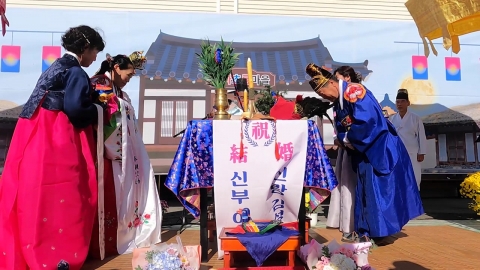 "Have a 100 year anniversary". An unforgettable traditional wedding ceremony.