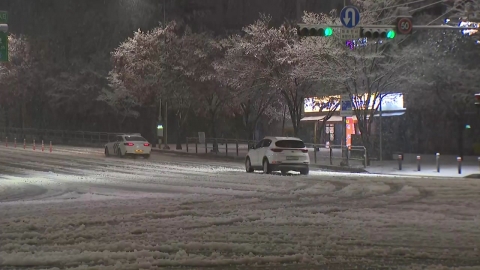 [Weather] The first snow in the Seoul metropolitan area, "Snow Special Report"...Congestion on the way to work.