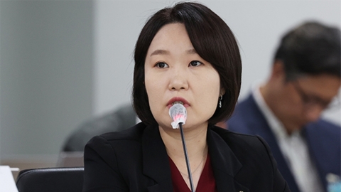 Rep. Lee So-young said, "Jung Woo-sung is married for having an extramarital child? "I can't breathe".