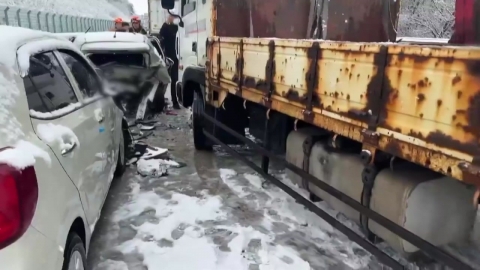 About 10 cars on the Pyeongtaek Jecheon Expressway...6 Injured