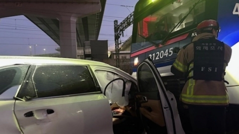 Car rush to Seoul Subway Line 1...a disruption in operation