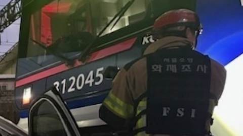 Car rush to Seoul Subway Line 1...a one-time delay