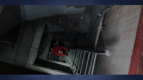 Parking personnel in their 70s fall and get injured in Seongnam's underground water tank room.