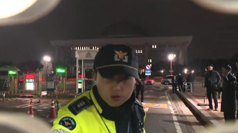  국회로 헬기 여러 대 진입 중...국회로 내려올 듯