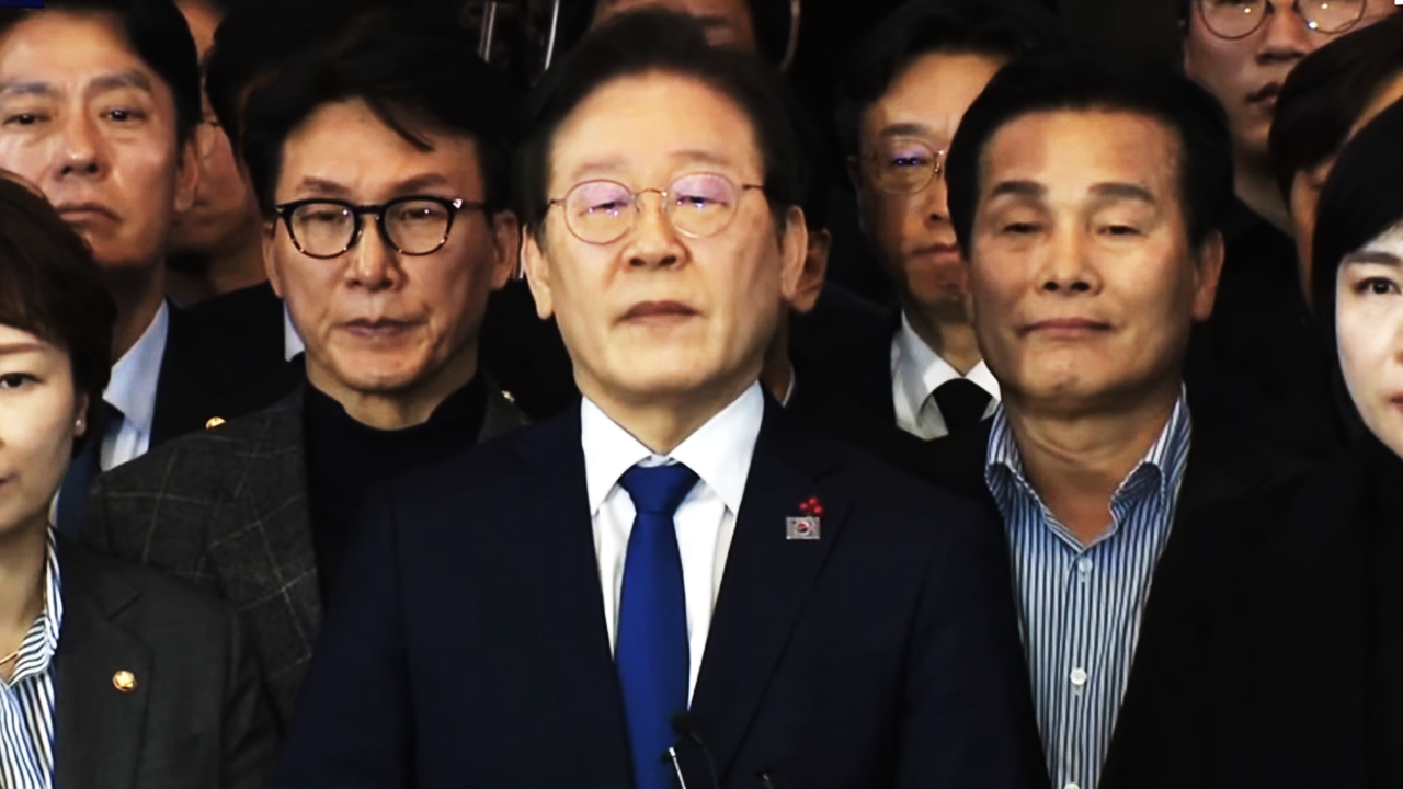 [Breaking News] Lee Jae-myung "Declaring emergency martial law in 尹, illegal and unconstitutional that does not meet constitutional requirements."