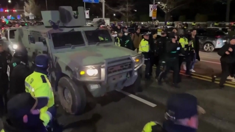 Even martial law troops and military vehicles in front of the National Assembly in the middle of the night..."I can't believe it".