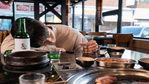 교육 중 \'낮술\' 마시고 \'헤롱헤롱\'…신입 공무원 8명 "전원 퇴교" 