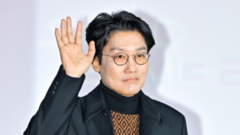 [Site Y] Director Hwang Dong-hyuk said, "During a serious situation, season 2 of 'Squid Game' was released..."I feel so heavy".