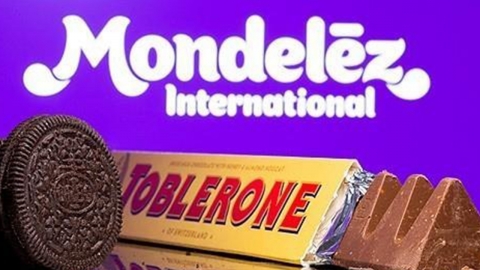 Oreo Manufacturer Monduliz Considers Acquisition of Hershey...Hershey's Stock Surges