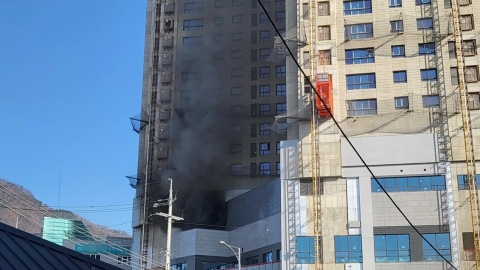 Fire at a new apartment construction site in Namyangju, Gyeonggi-do...No casualties.