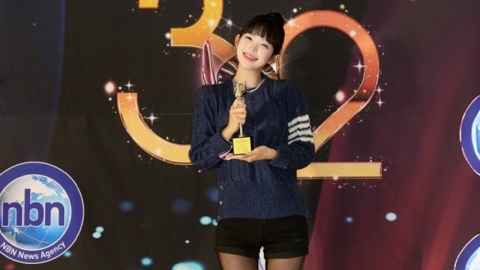 Choi Jun-hee, 'The late Choi Jin-sil daughter', How does she feel about winning the Rising Star Award?Only my maternal grandmother fell out.