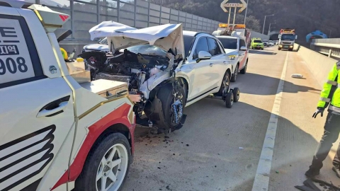 5 Seoul-Yangyang Expressway Car Crash...Pregnant women and six others will get hurt.