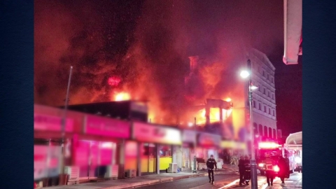 Jeongseon Flower Shop Fire in Gangwon Province...One person injured after spreading to a nearby house.