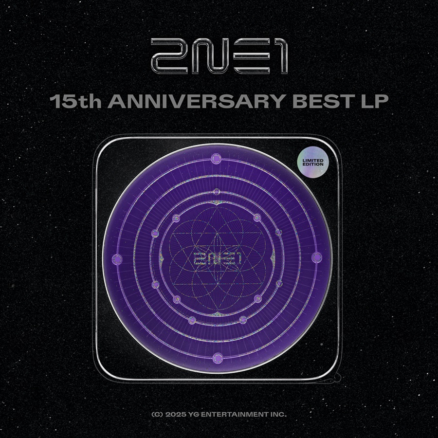 2NE1 Releases Best LP Celebrating 15th Anniversary of Debut...It's included in the live song.