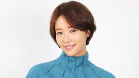 "Because I'm a solo artist." Hwang Jung-eum, "I was worried about being the MC for the first variety show, but I'm trying to be honest."