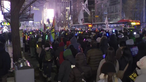 "President Yoon should be fired immediately"...an impeachment rally around Gwanghwamun