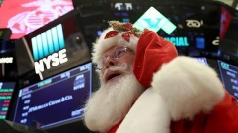 New York Stock Exchange Stands With 3 Major Indexes On 'Santa Rally'