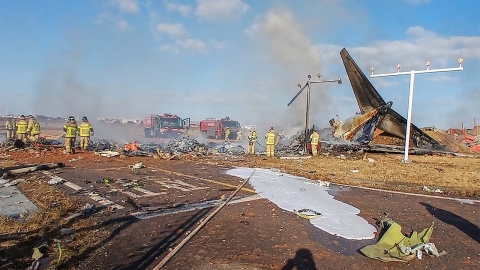 62 people killed in Muan airport plane crash...Working on the rescue