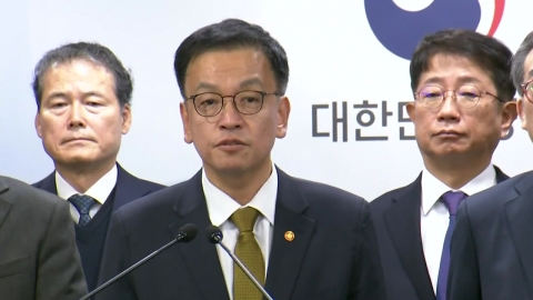 Choi Sang-mok said, "People\'s livelihoods and state affairs are all sold out..."I don\'t have any plans to accept my resignation".